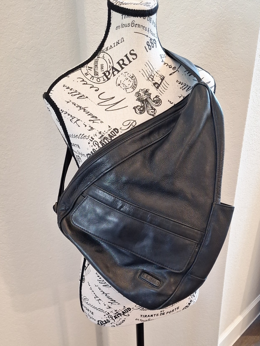 Vintage CP LL Bean x Ameribag Black Leather Healthy Sling Bag